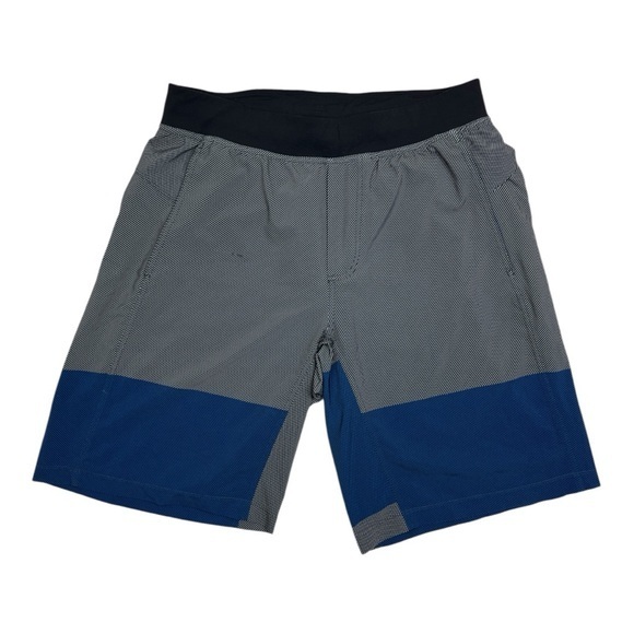 Lululemon 11” Linerless Shorts - sz Large - Picture 1 of 5